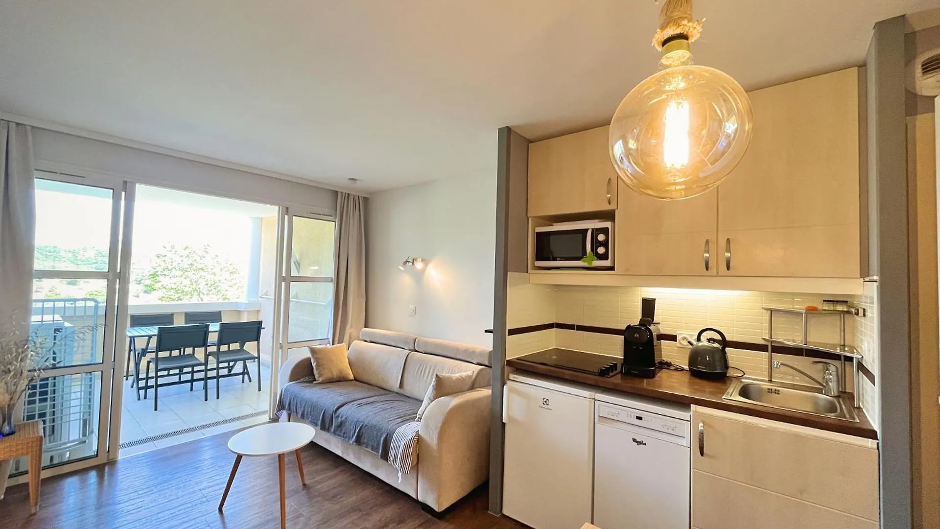 La Perle Blanche Apartment Saint-Raphael